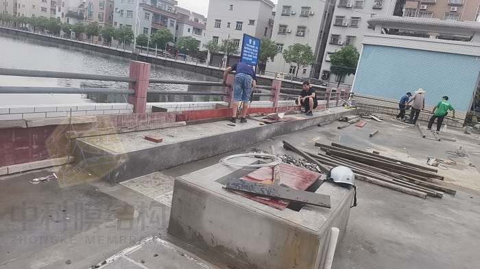 承接东莞充电桩雨棚项目