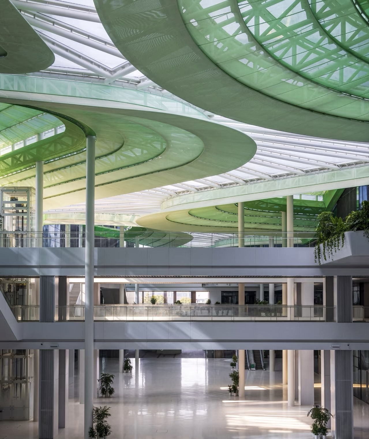 高难度膜结构天幕刷新博多森谷