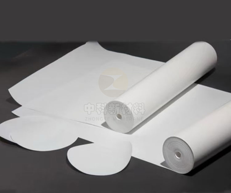 PVDF膜结构羽毛球场的日常维护成本高吗？