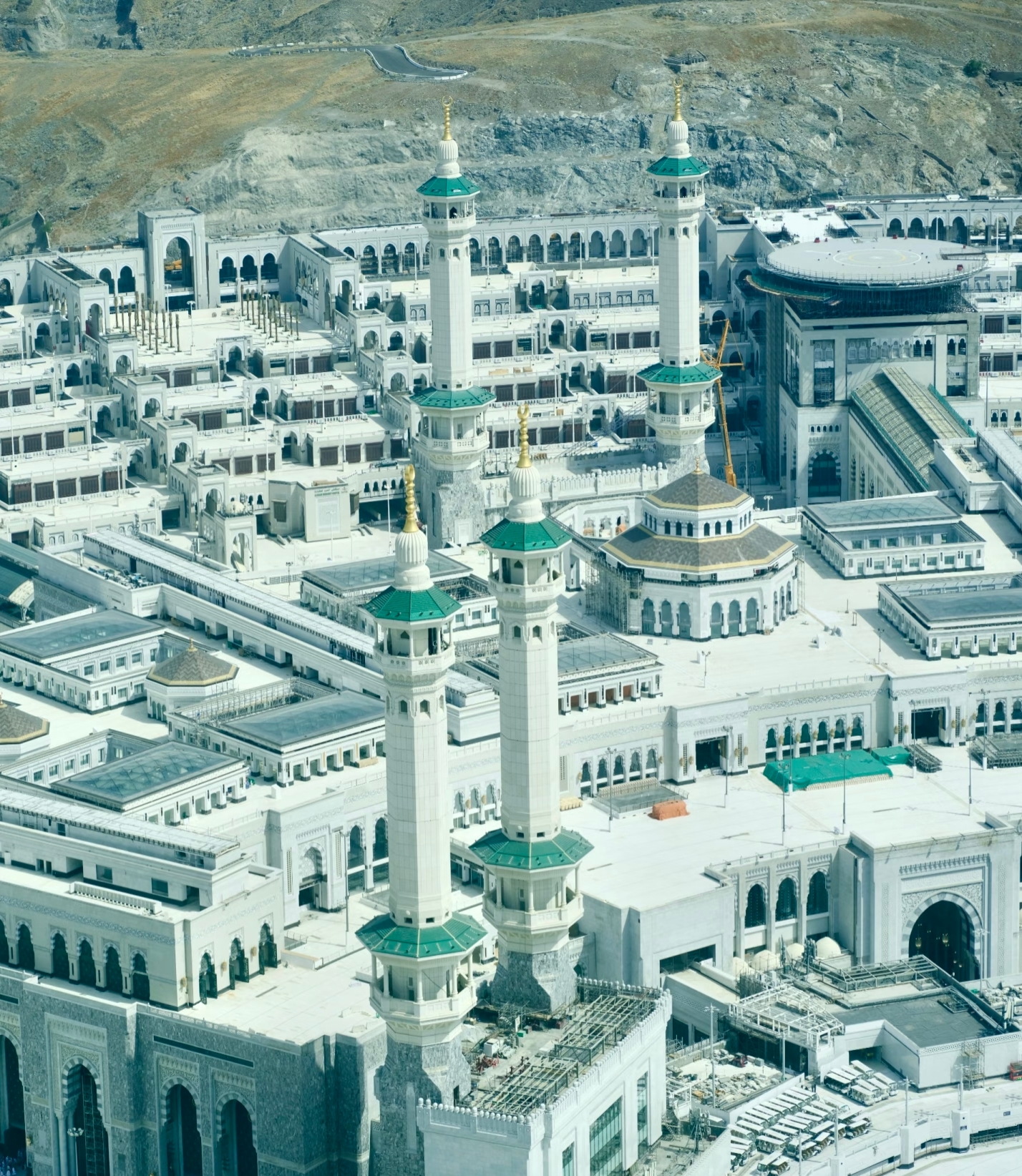 麦加朝圣航站楼膜结构案例分析